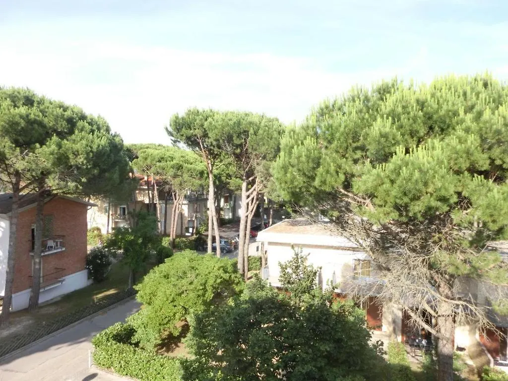 Wonderful Apartment Next To Bibione Beach Italien